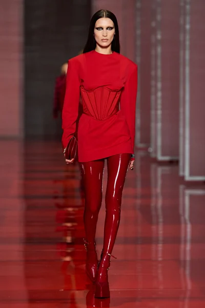 Look 34